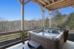 LOWER LVL HOT TUB & VALLEY WOODLANDS VIEW